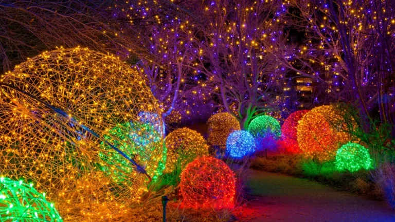 Top Garden Lighting Experiences in America: Architectural Guide